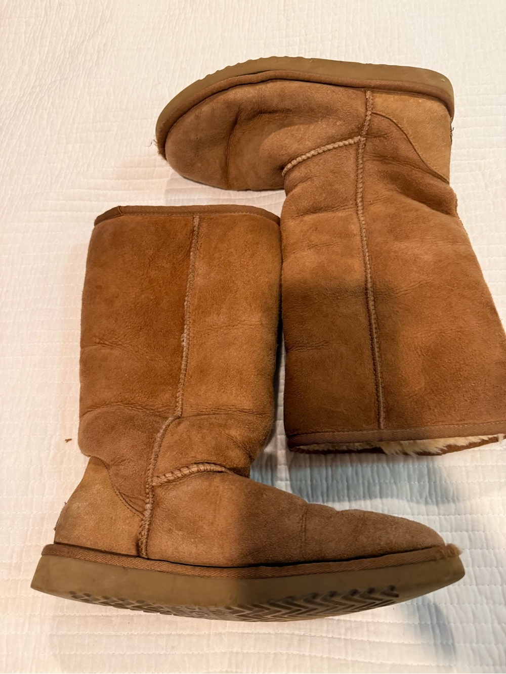 UGG Chestnut Suede Classic Shearling-Lined Winter Boots
